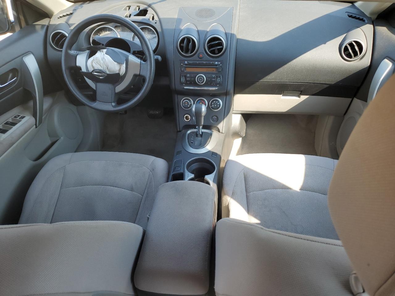 2015 Nissan Rogue - Image 8