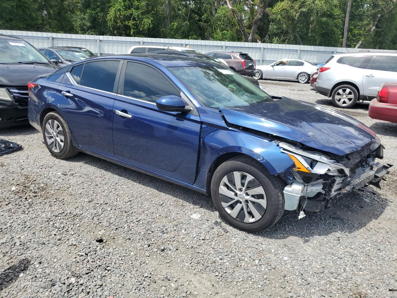 2019 Nissan Altima - Image 4