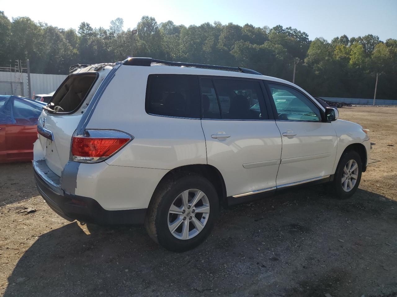 VIN 5TDZK3EH6DS136833 2013 TOYOTA HIGHLANDER no.3