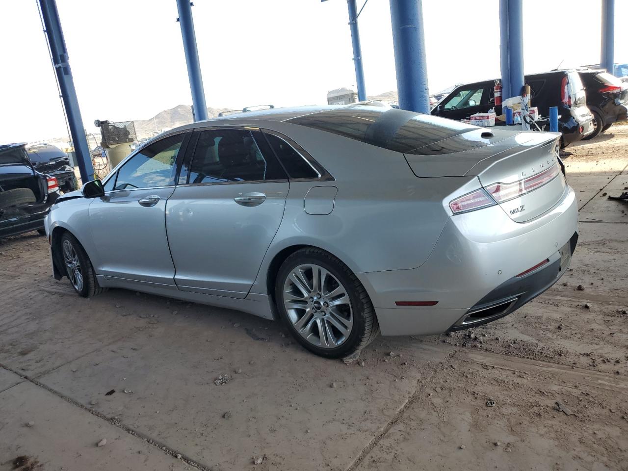 2014 Lincoln MKZ - Image 2