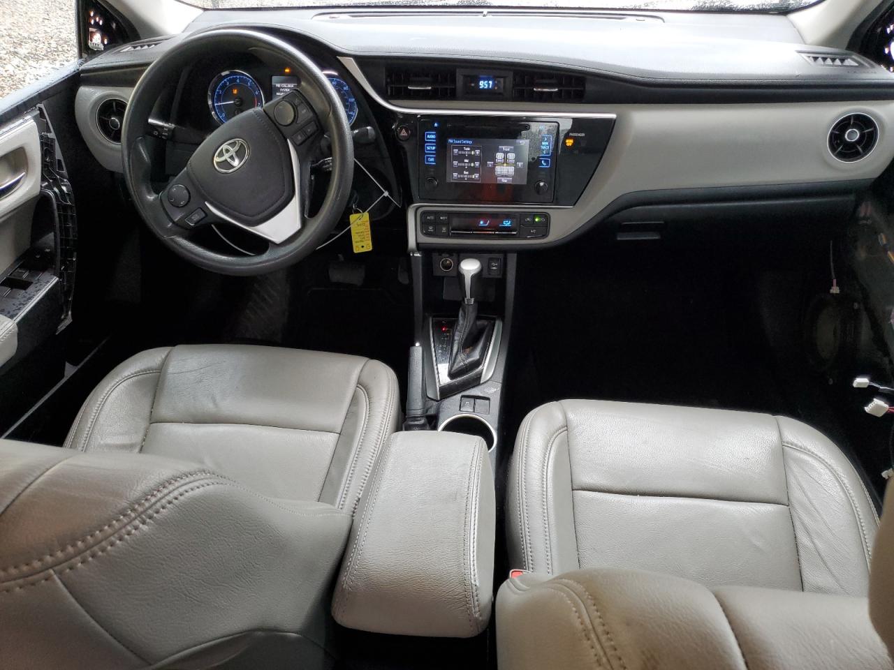 2017 Toyota Corolla - Image 8