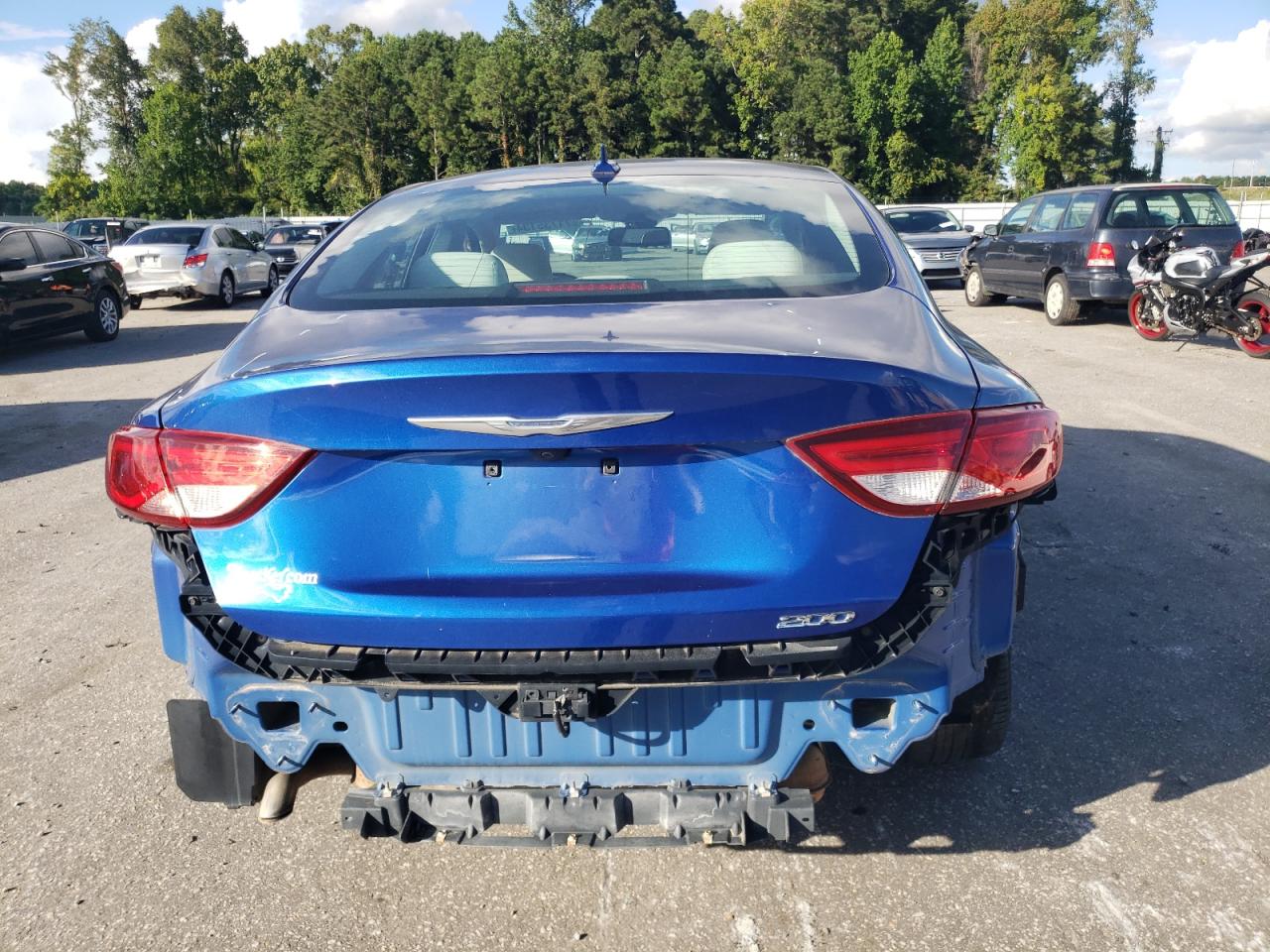 2016 Chrysler 200 - Image 6