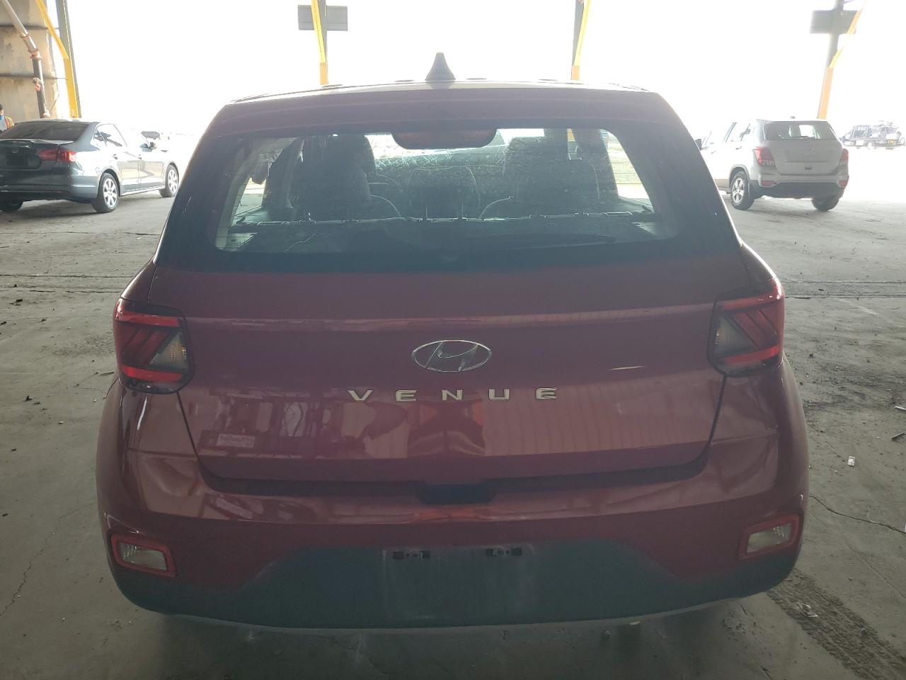 2022 Hyundai Venue Se VIN: KMHRB8A37NU140955 Lot: 70903574