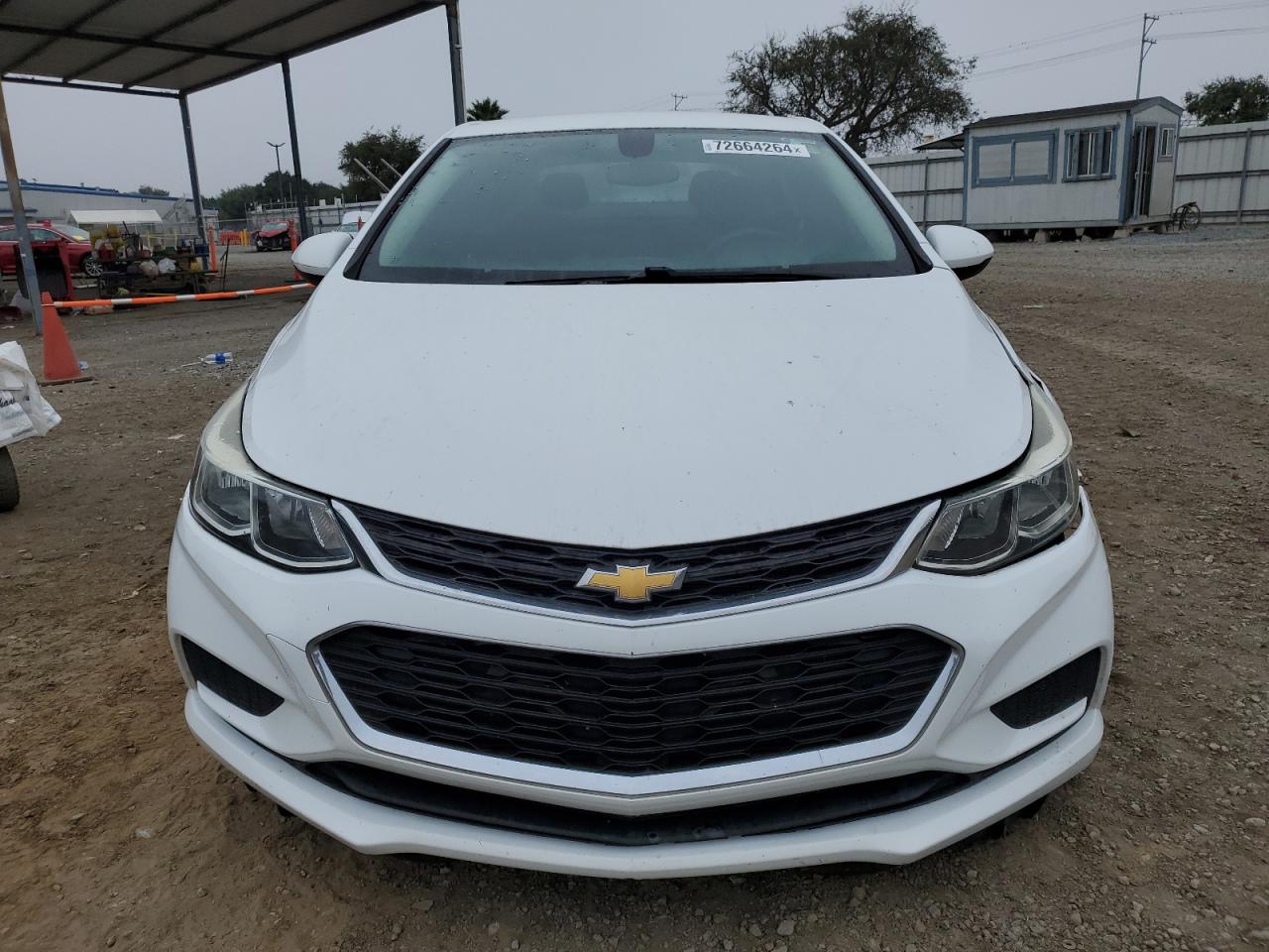 2017 Chevrolet Cruze - Image 5