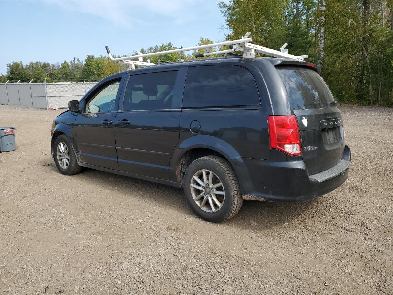 2013 Dodge Caravan - Image 2