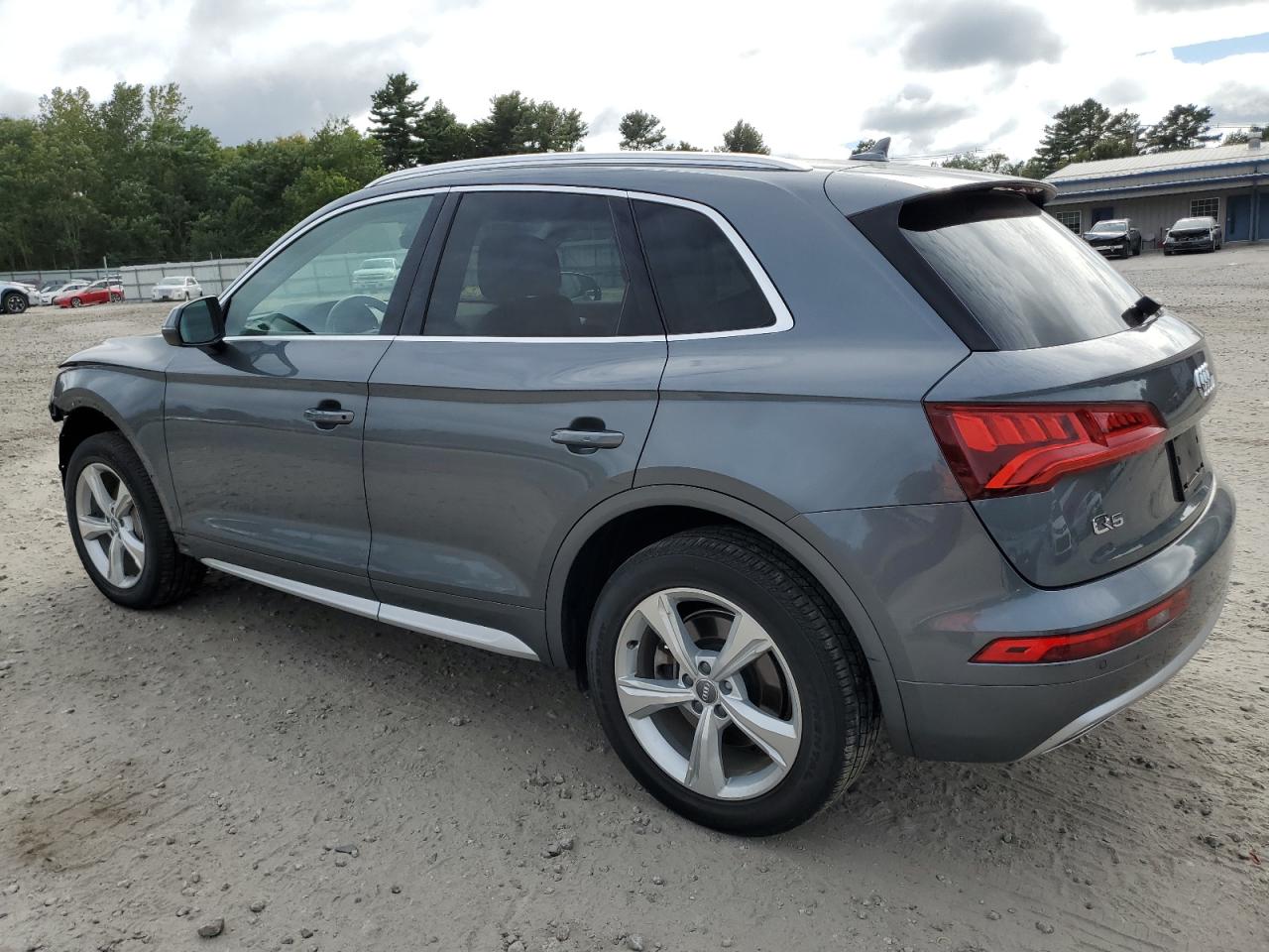 WA1ANAFY5L2065762 2020 AUDI Q5 - Image 2