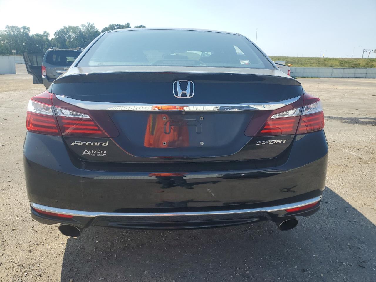 1HGCR2F55GA083836 2016 Honda Accord Sport