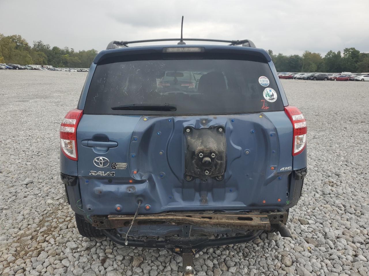 2T3BF4DV9BW174832 2011 Toyota Rav4