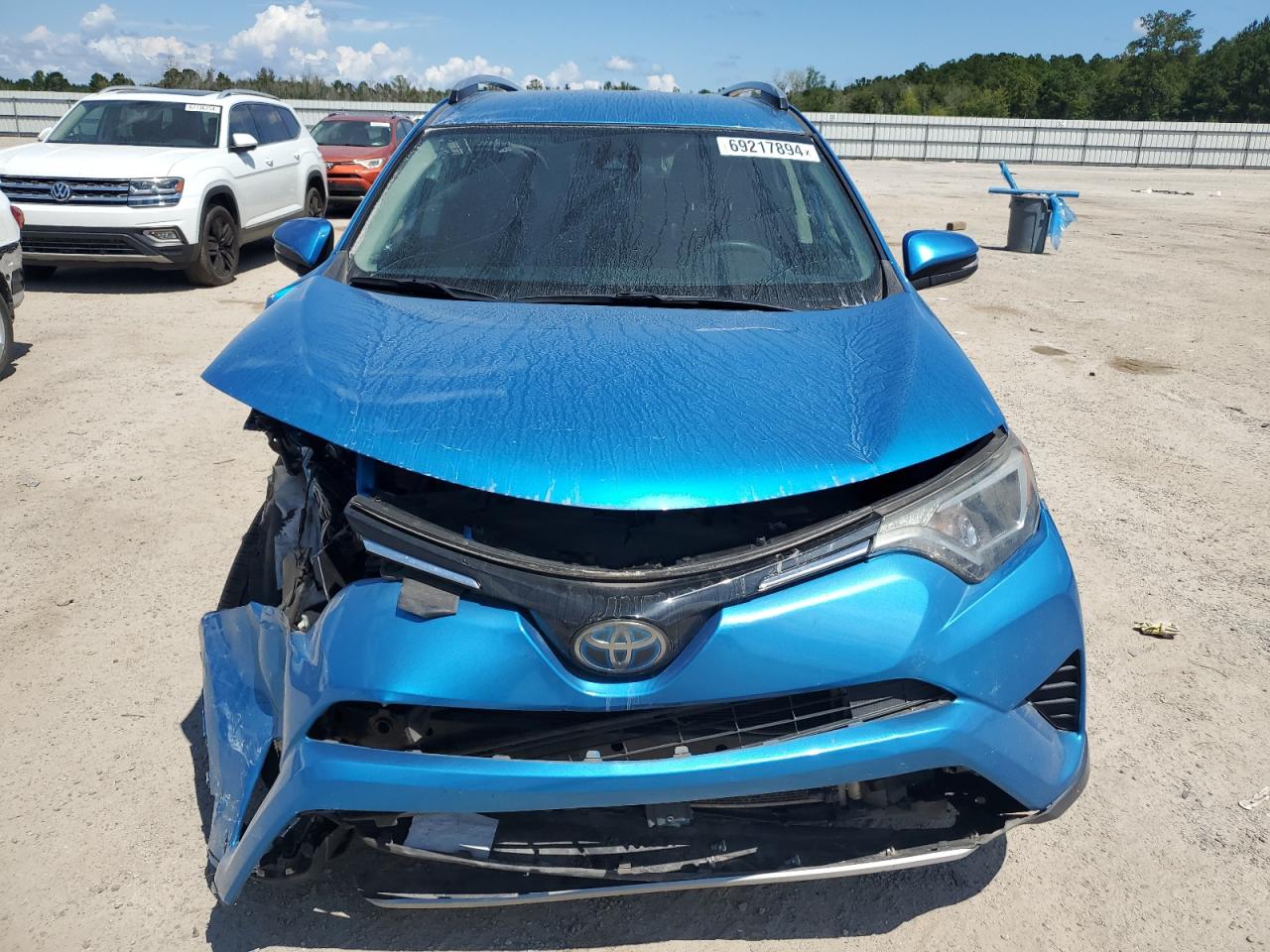 VIN JTMRJREV0JD259207 2018 TOYOTA RAV4 no.5