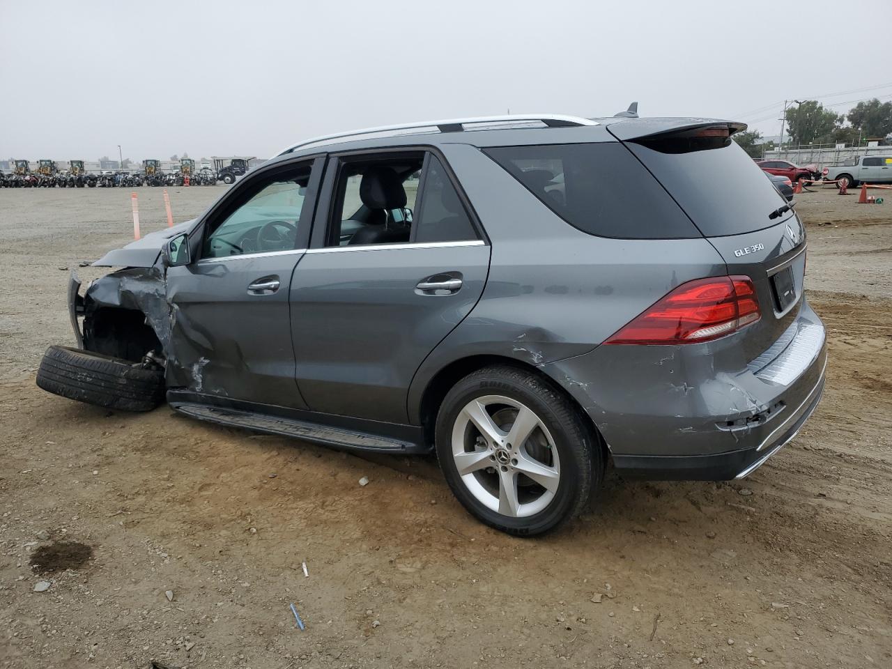 2018 Mercedes-Benz GLE - Image 2