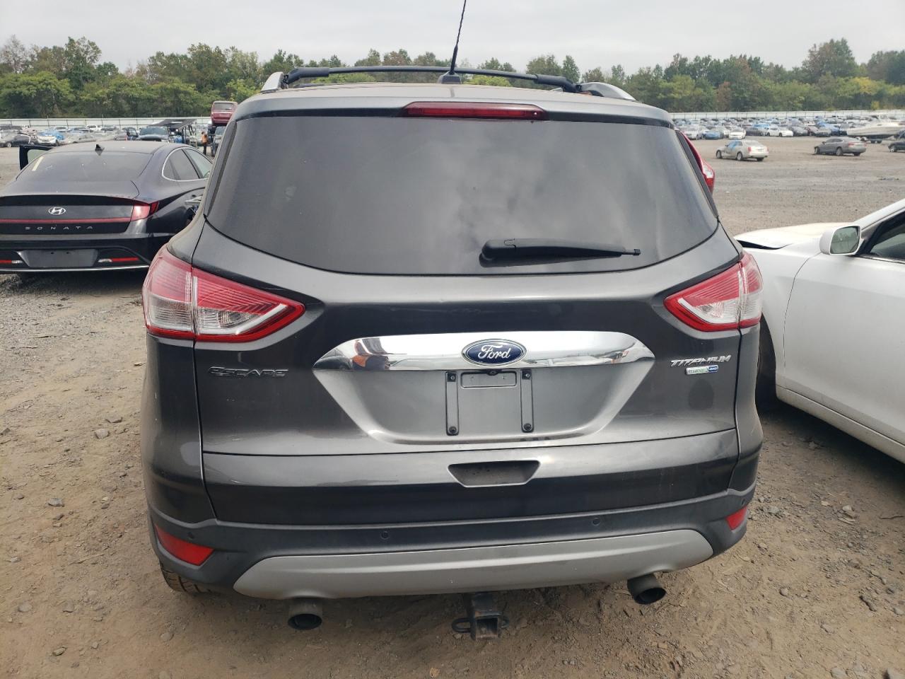 1FMCU9J95FUA86714 2015 Ford Escape Titanium