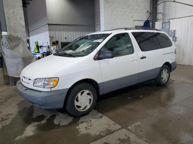 2000 Toyota Sienna Le