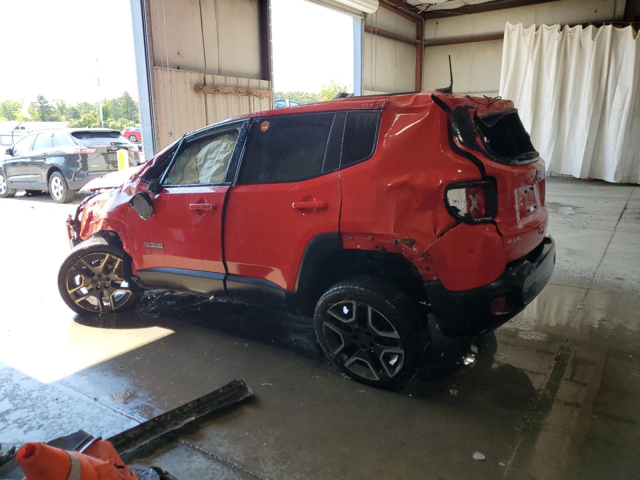 ZACNJDAB1MPM41210 2021 JEEP RENEGADE - Image 2