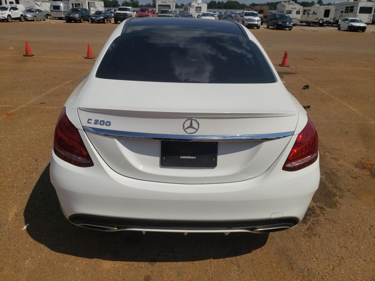 55SWF4JB0HU190877 2017 Mercedes-Benz C 300