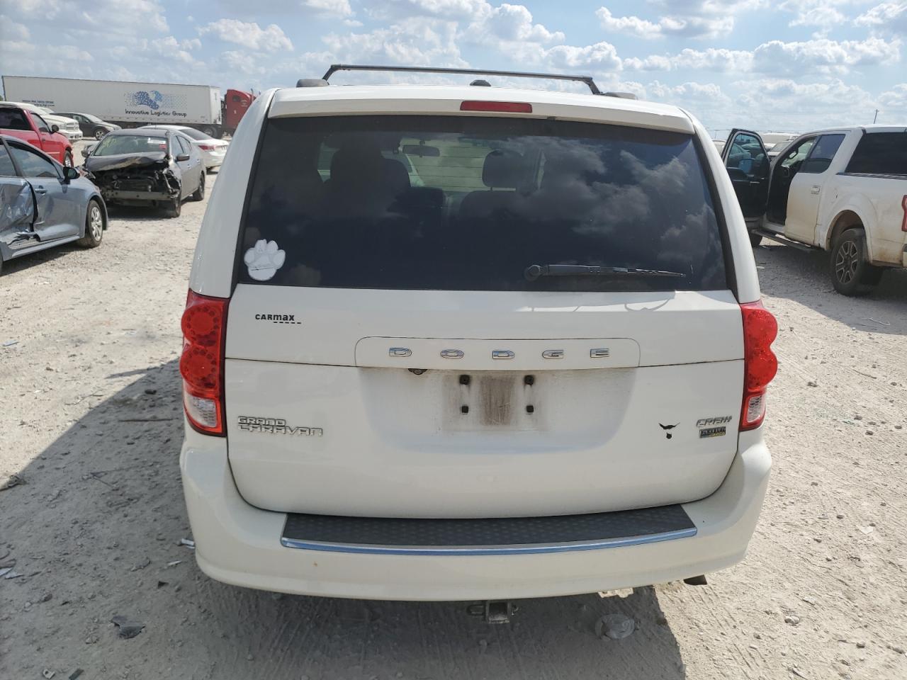 2011 Dodge Grand Caravan Crew VIN: 2D4RN5DGXBR751096 Lot: 70130604