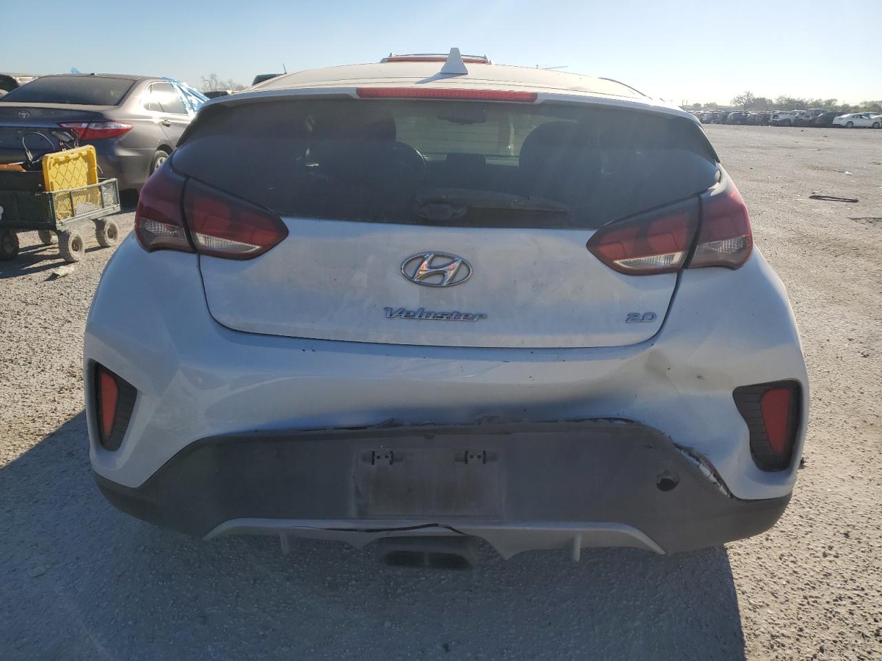 2019 Hyundai Veloster Base VIN: KMHTG6AF3KU007238 Lot: 73507734