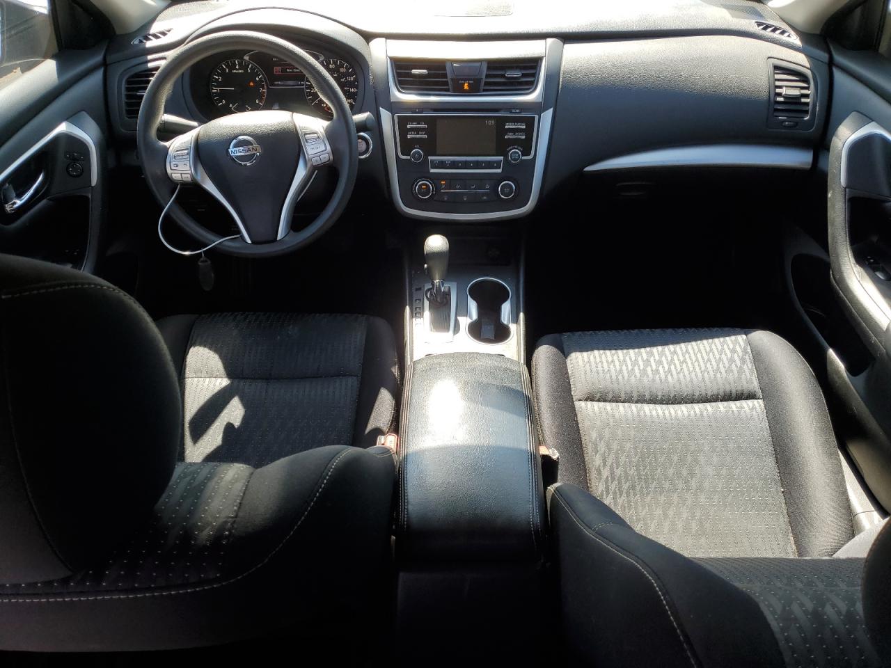 1N4AL3AP1GN319371 2016 Nissan Altima 2.5