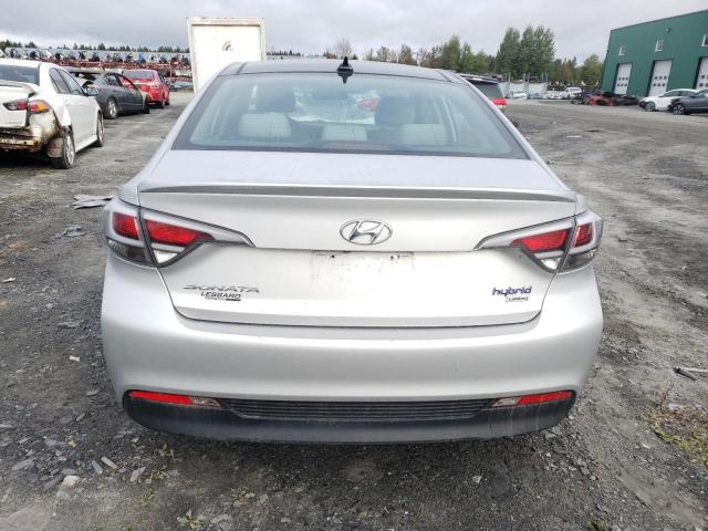 Sedans HYUNDAI SONATA 2016 Srebrny