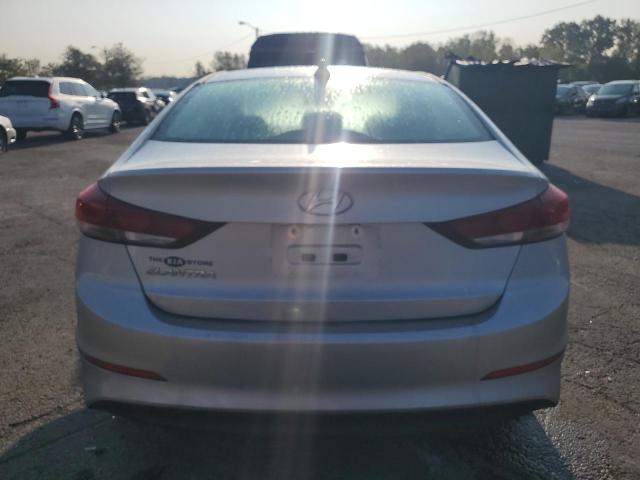  HYUNDAI ELANTRA 2018 Srebrny