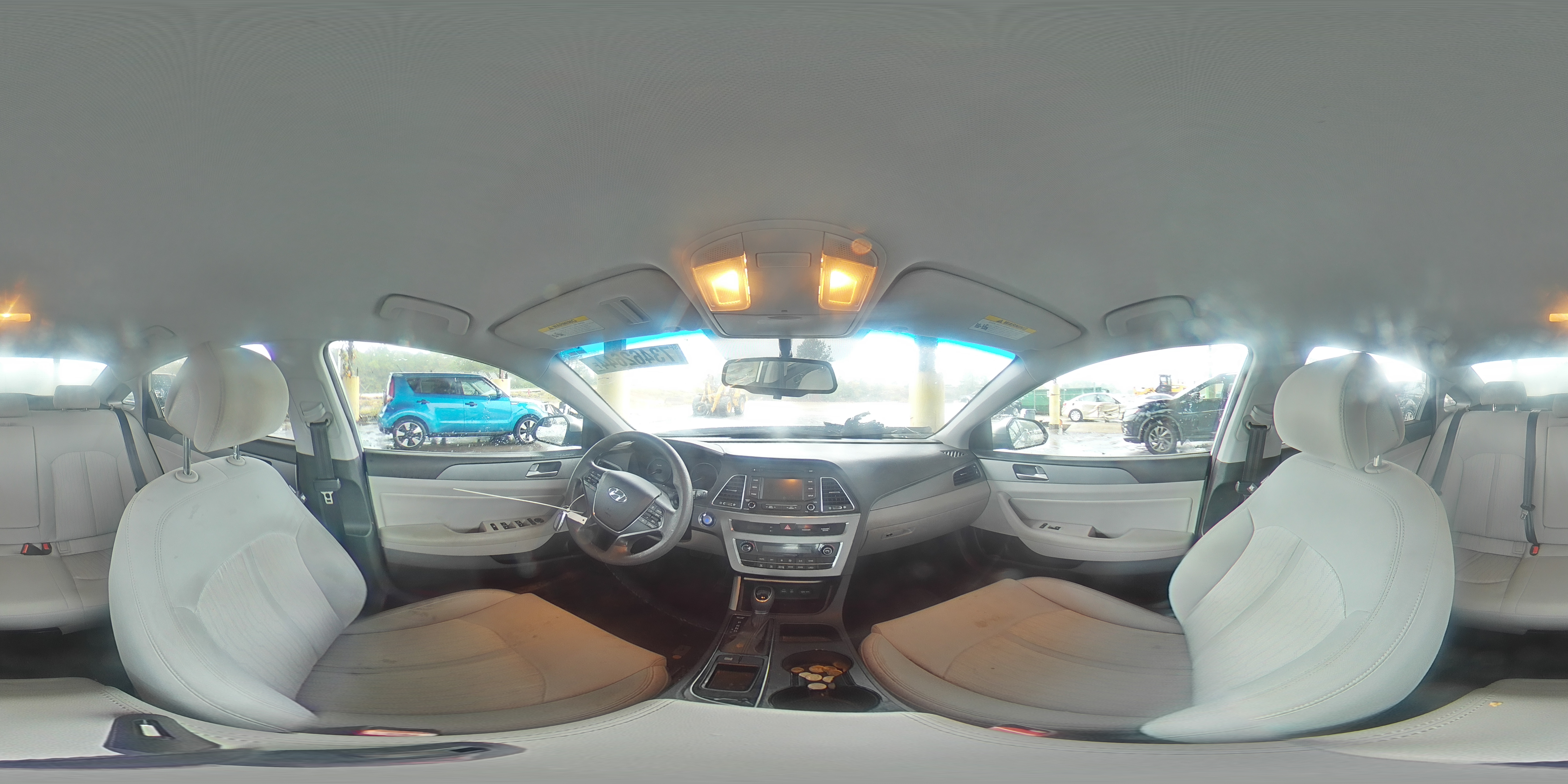 2016 Hyundai Sonata - Image 13