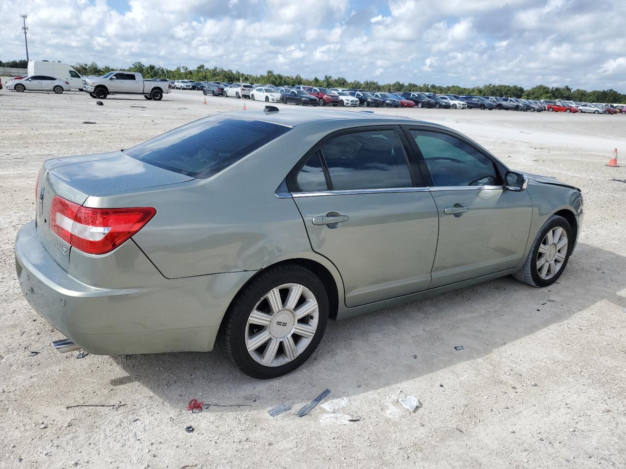 2009 Lincoln MKZ - Image 3