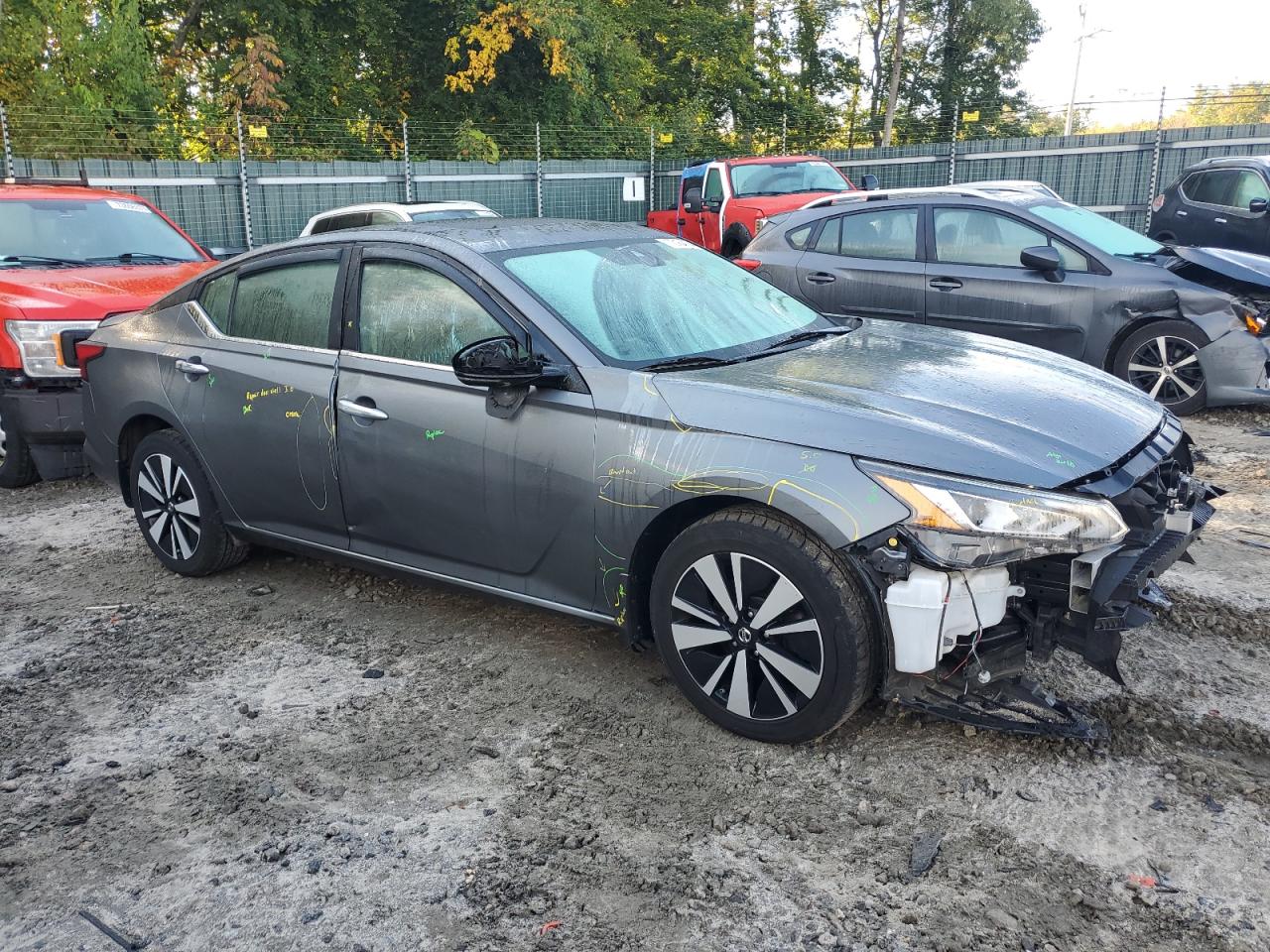 2019 Nissan Altima - Image 4