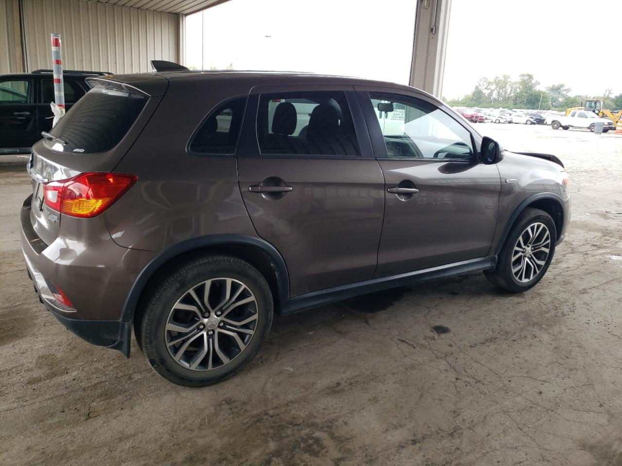 JA4AR3AUXJU023772 2018 Mitsubishi Outlander Sport Es