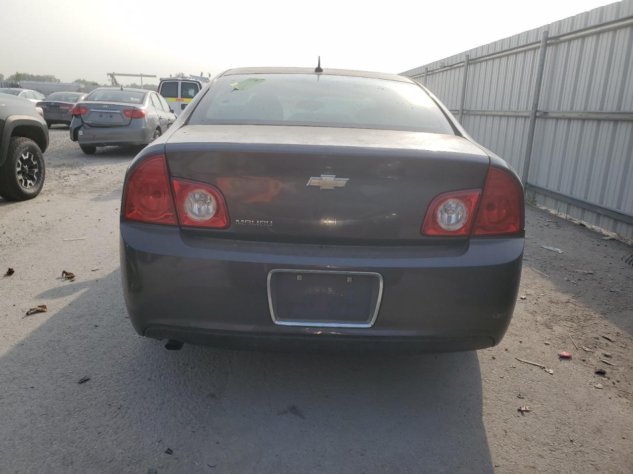 2010 Chevrolet Malibu Ls VIN: 1G1ZB5EBXA4137443 Lot: 71160584