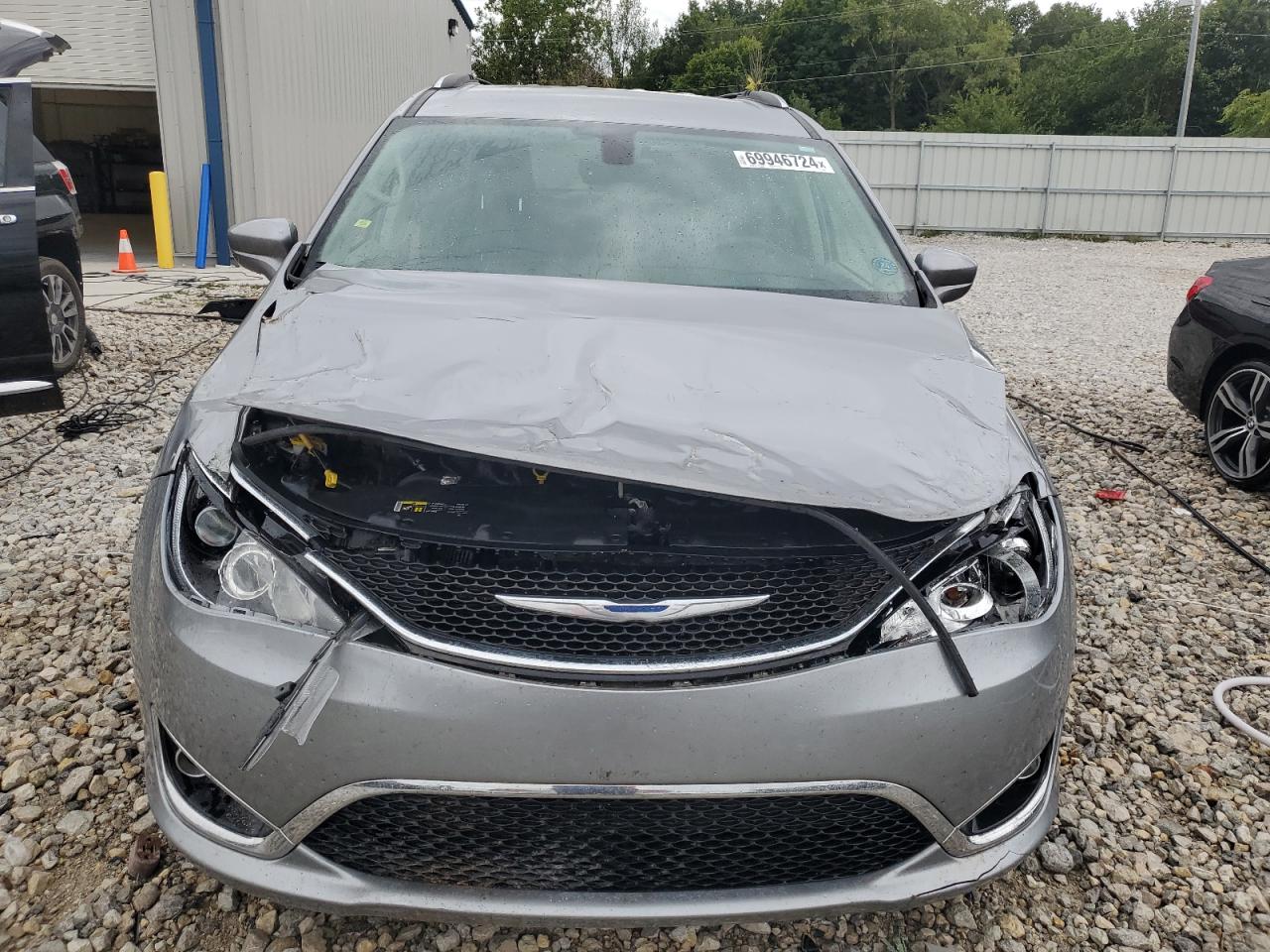 2017 Chrysler Pacifica - Image 5