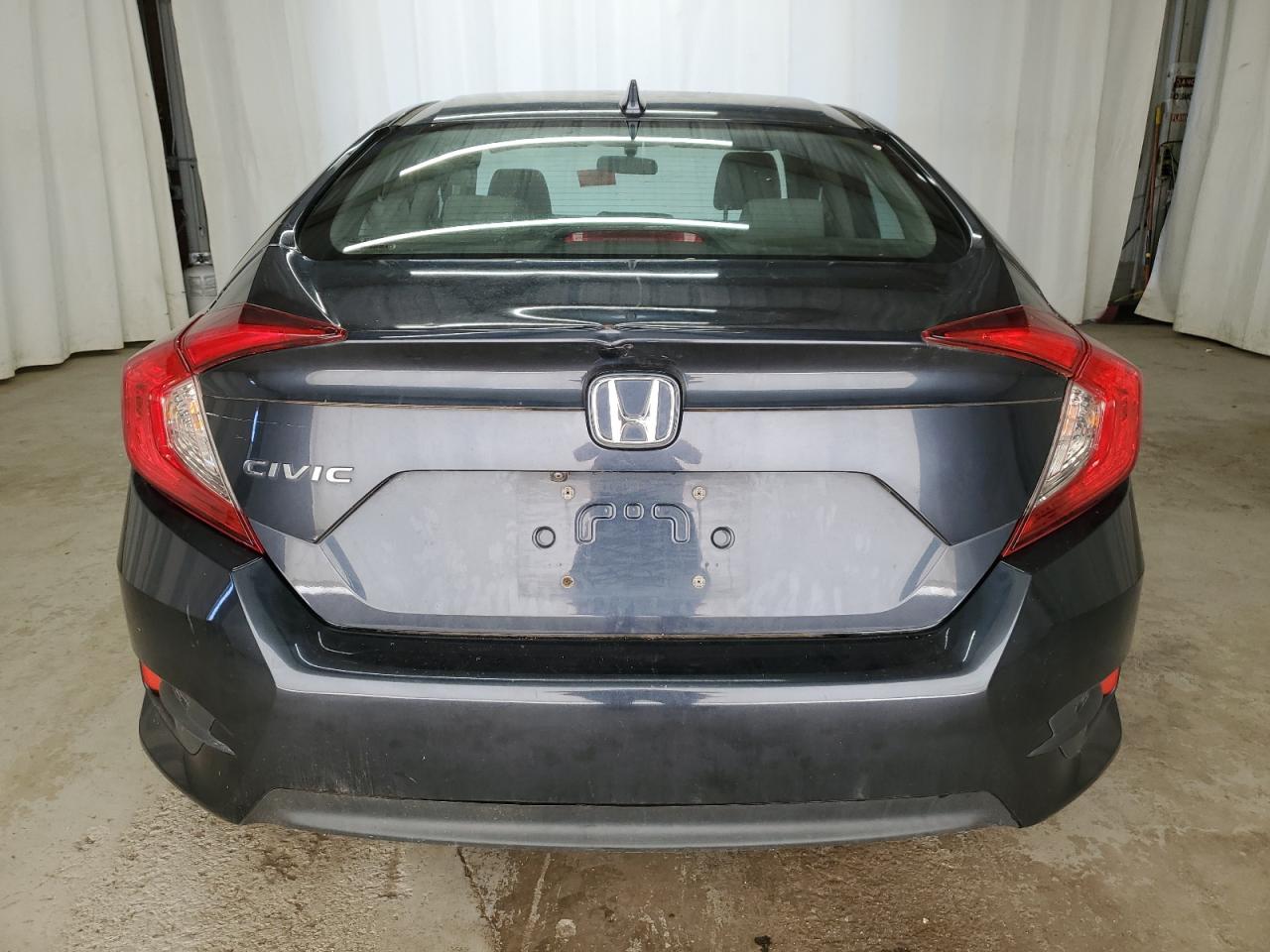 2HGFC2F76JH534569 2018 Honda Civic Ex