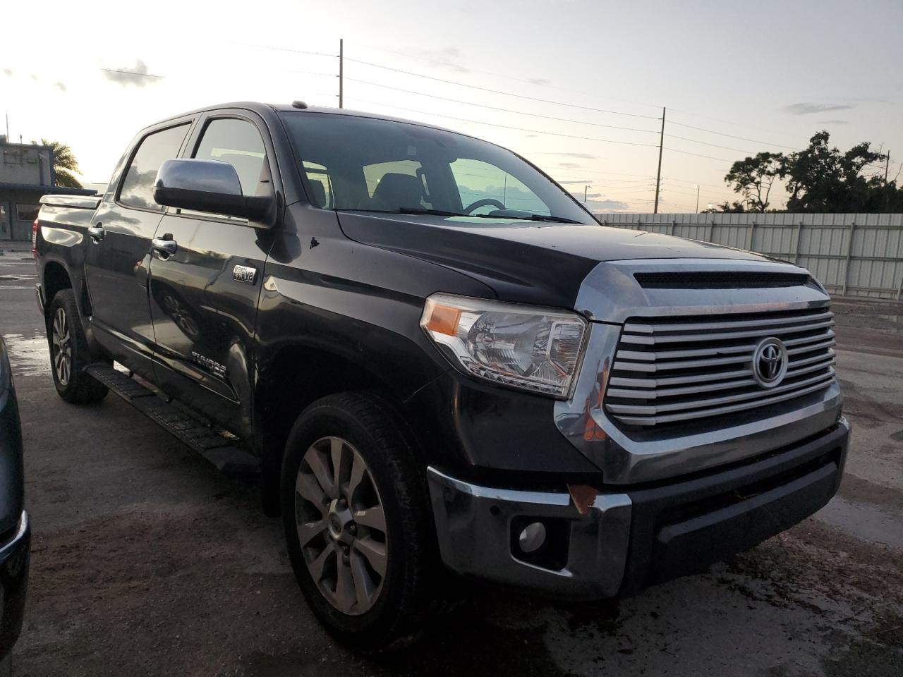 2015 Toyota Tundra - Image 4