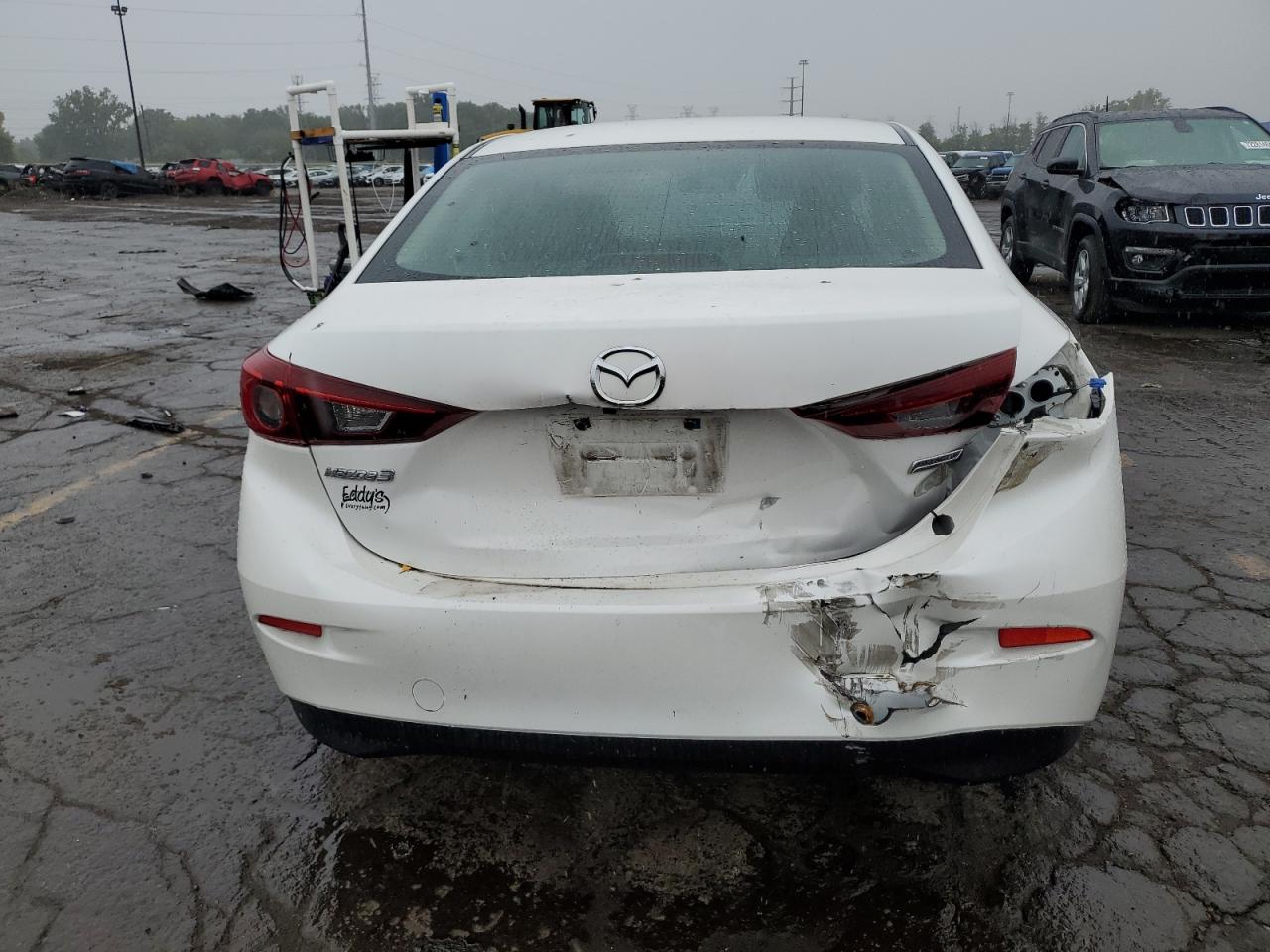 3MZBN1U70JM203795 2018 Mazda 3 Sport