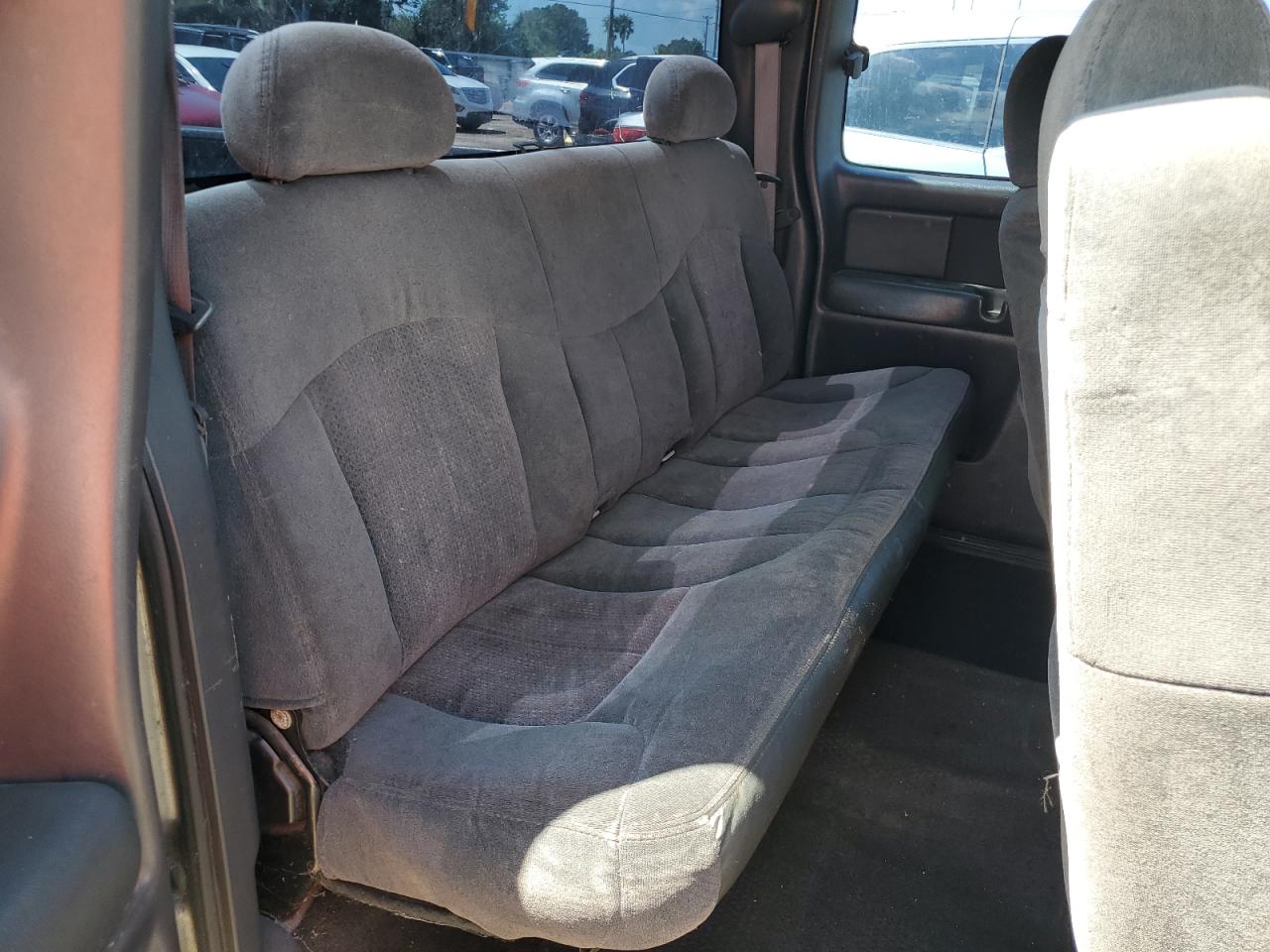 2001 Chevrolet Silverado C1500 VIN: 2GCEC19V211121278 Lot: 72147104