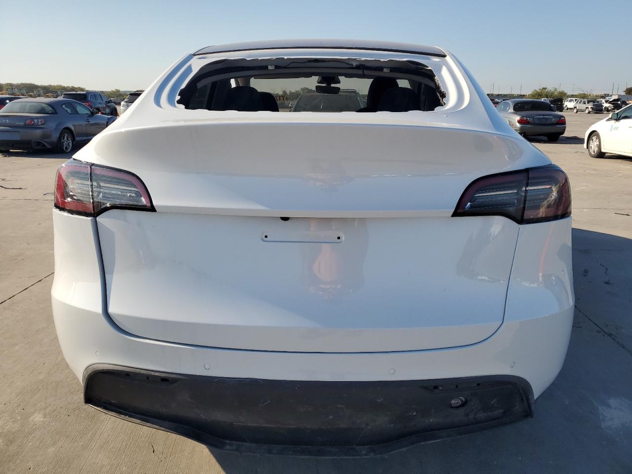 2022 Tesla Model Y VIN: 7SAYGDEF2NF454149 Lot: 71757774