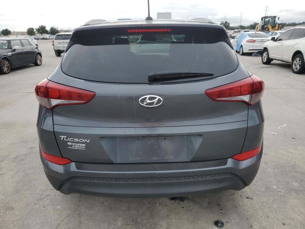 KM8J33A43HU585462 2017 Hyundai Tucson Limited