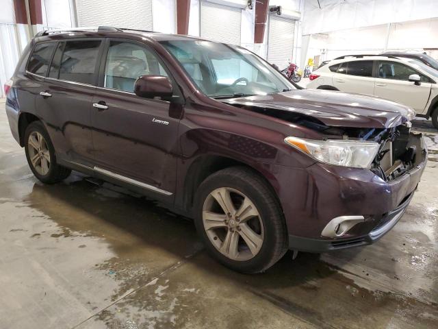  TOYOTA HIGHLANDER 2013 Бордовый