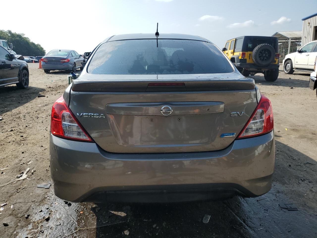 3N1CN7AP2GL860985 2016 Nissan Versa S