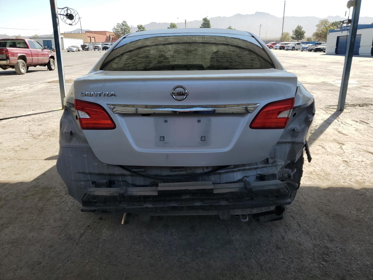 3N1AB7AP4JY215278 2018 Nissan Sentra S