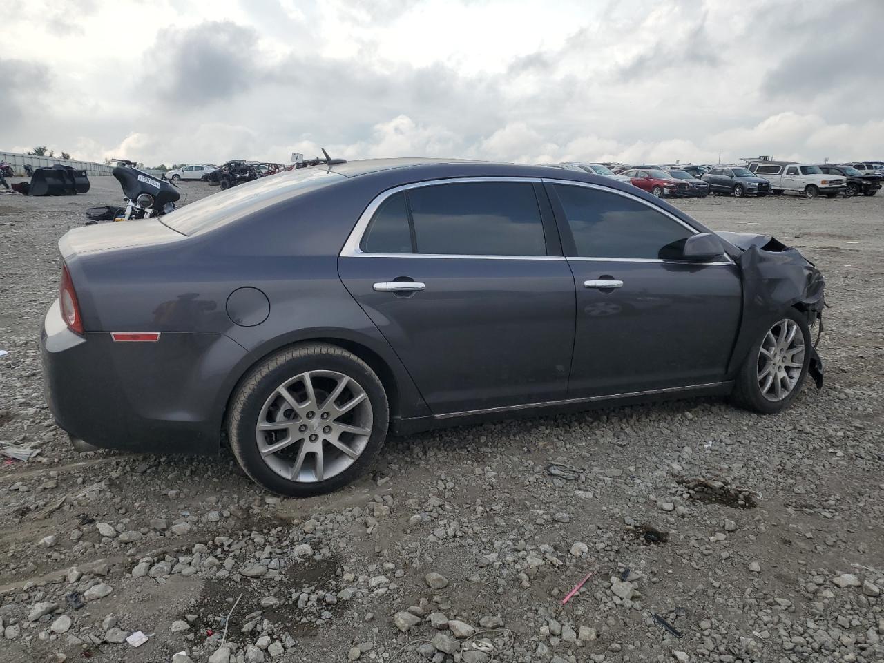 2011 Chevrolet Malibu - Image 3