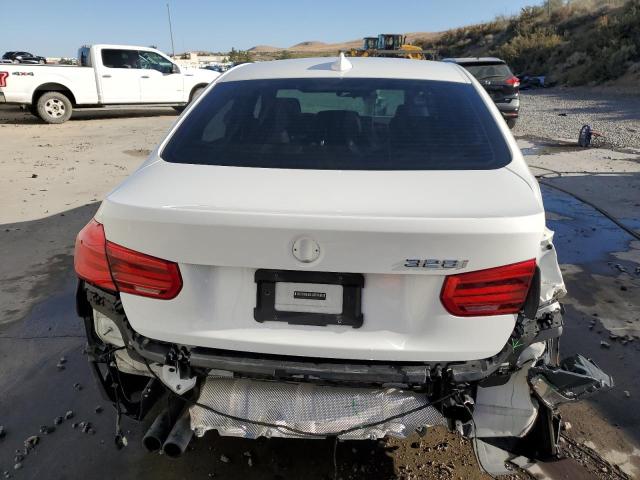  BMW 3 SERIES 2016 Белы
