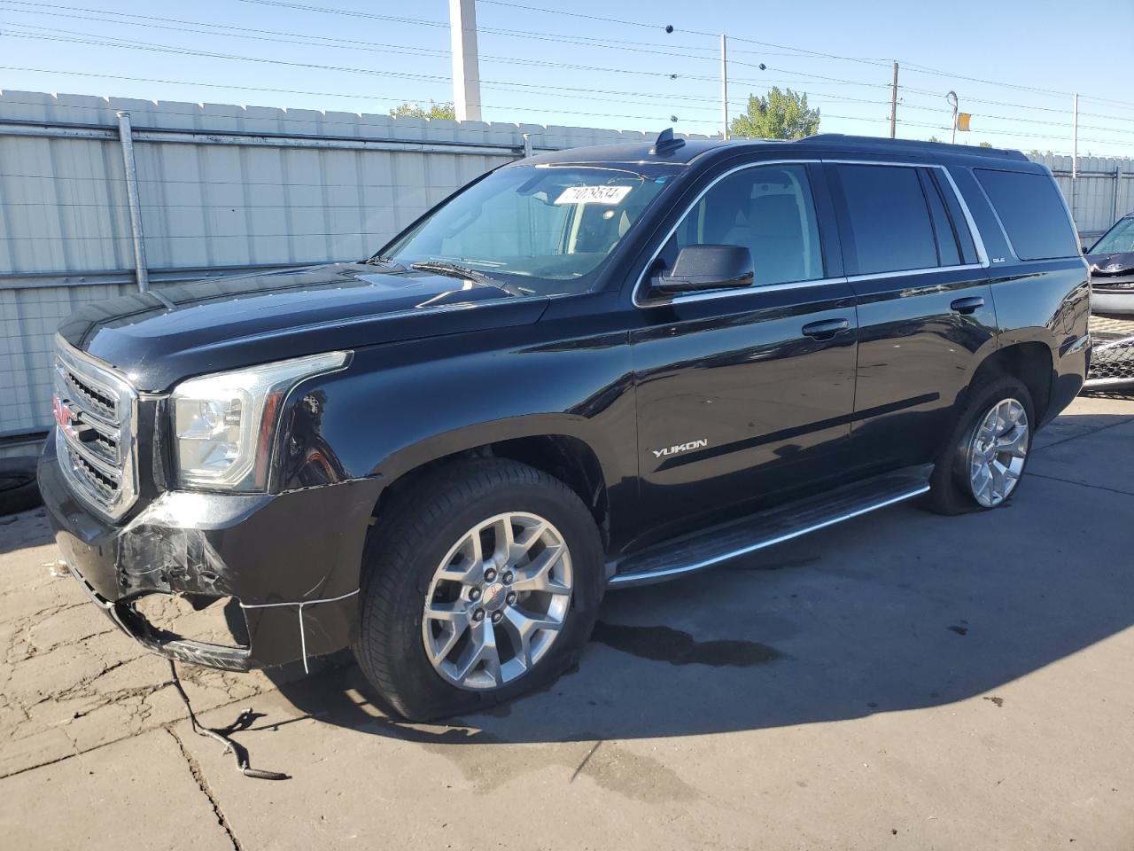 VIN 1GKS2AKCXFR715277 2015 GMC YUKON no.1