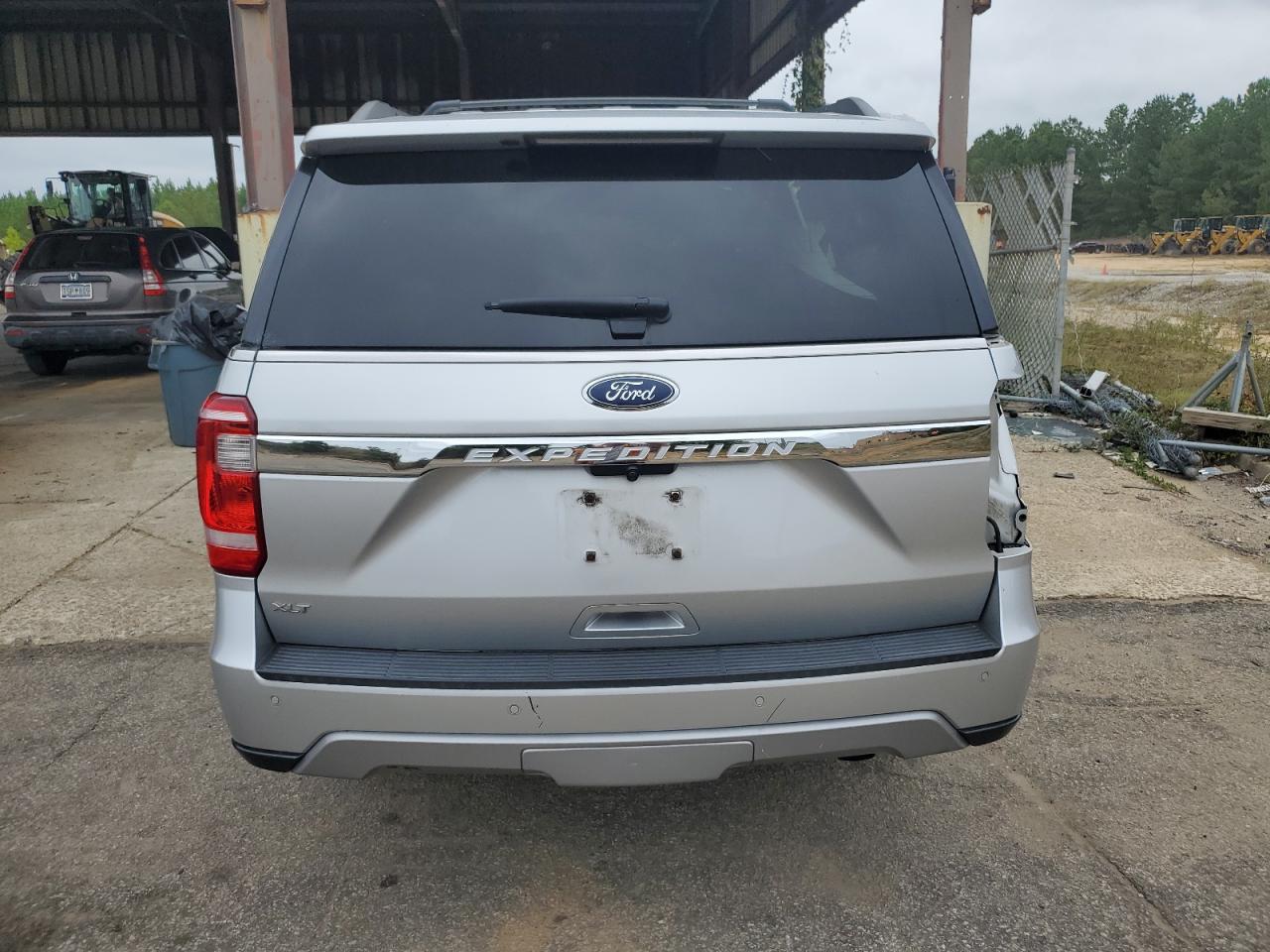 2019 Ford Expedition Xlt VIN: 1FMJU1JT1KEA29418 Lot: 69015984