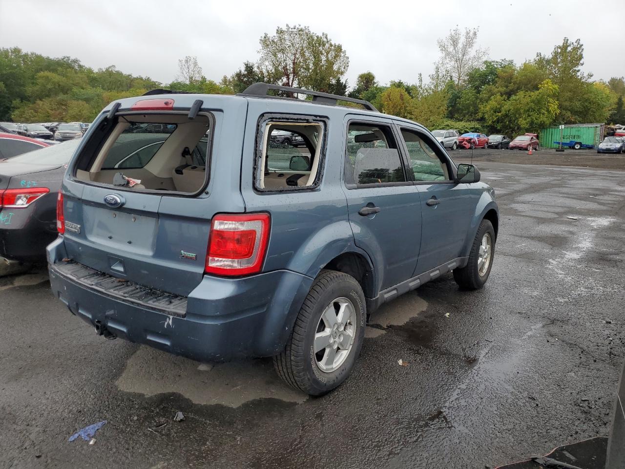 1FMCU9DG8BKA33909 2011 Ford Escape Xlt