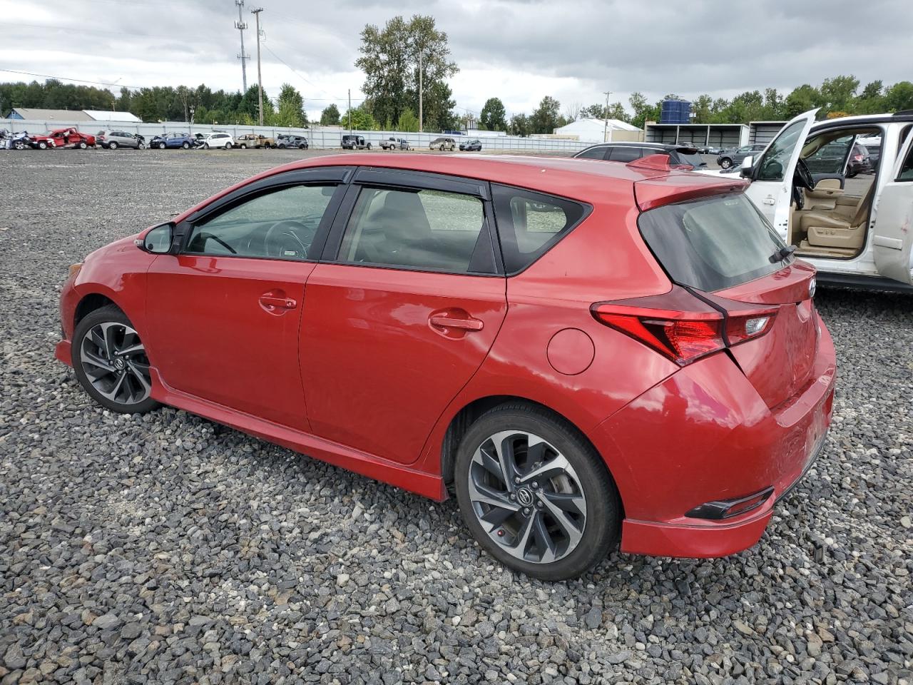 VIN JTNKARJE9JJ561373 2018 TOYOTA COROLLA no.2