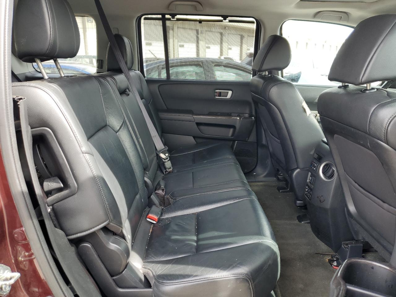 2014 Honda Pilot - Image 11
