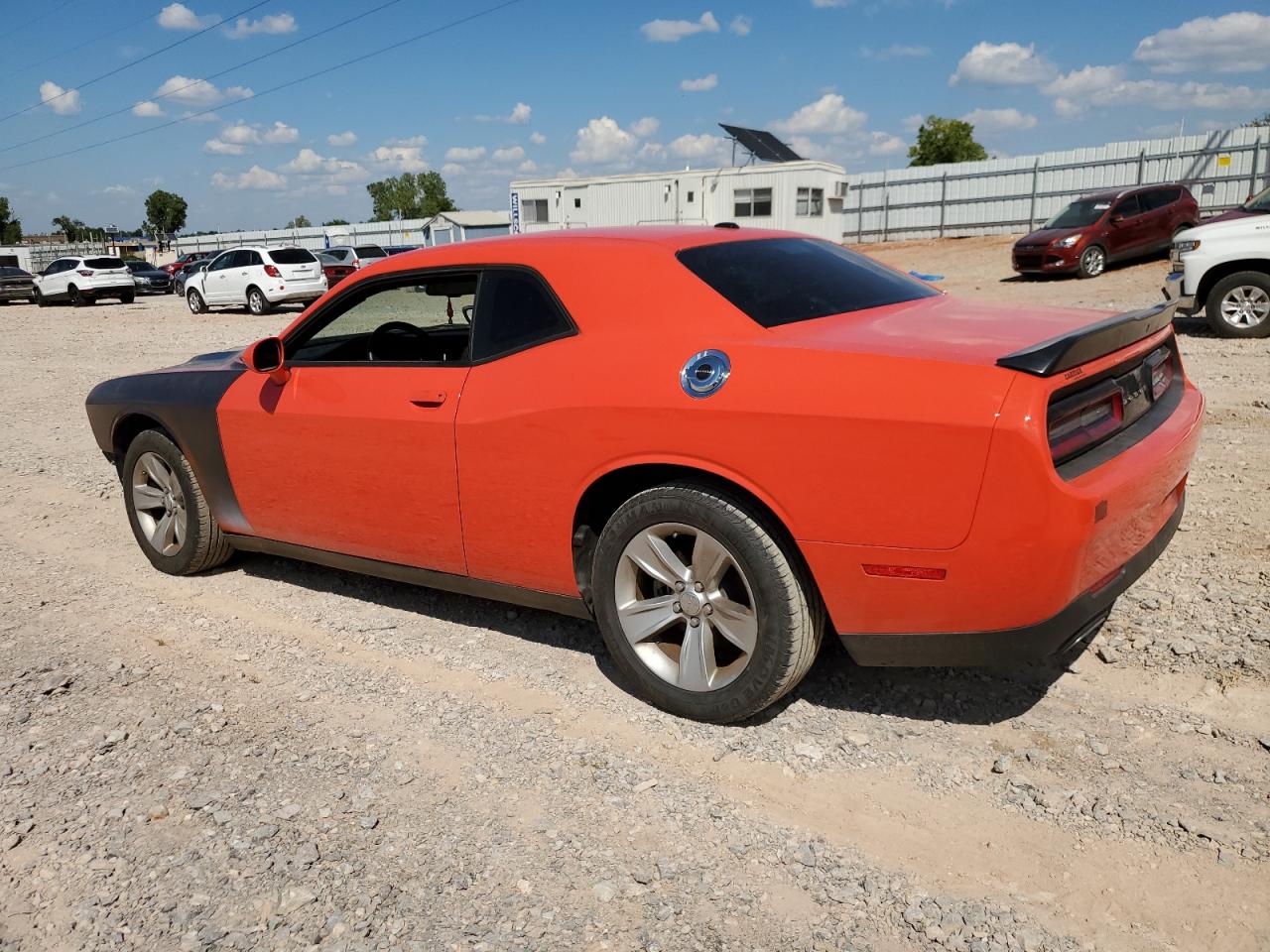 2C3CDZAG6PH528444 2023 DODGE CHALLENGER - Image 2