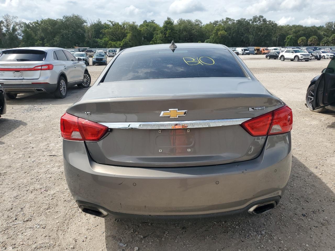 2G1125S30J9109397 2018 Chevrolet Impala Premier