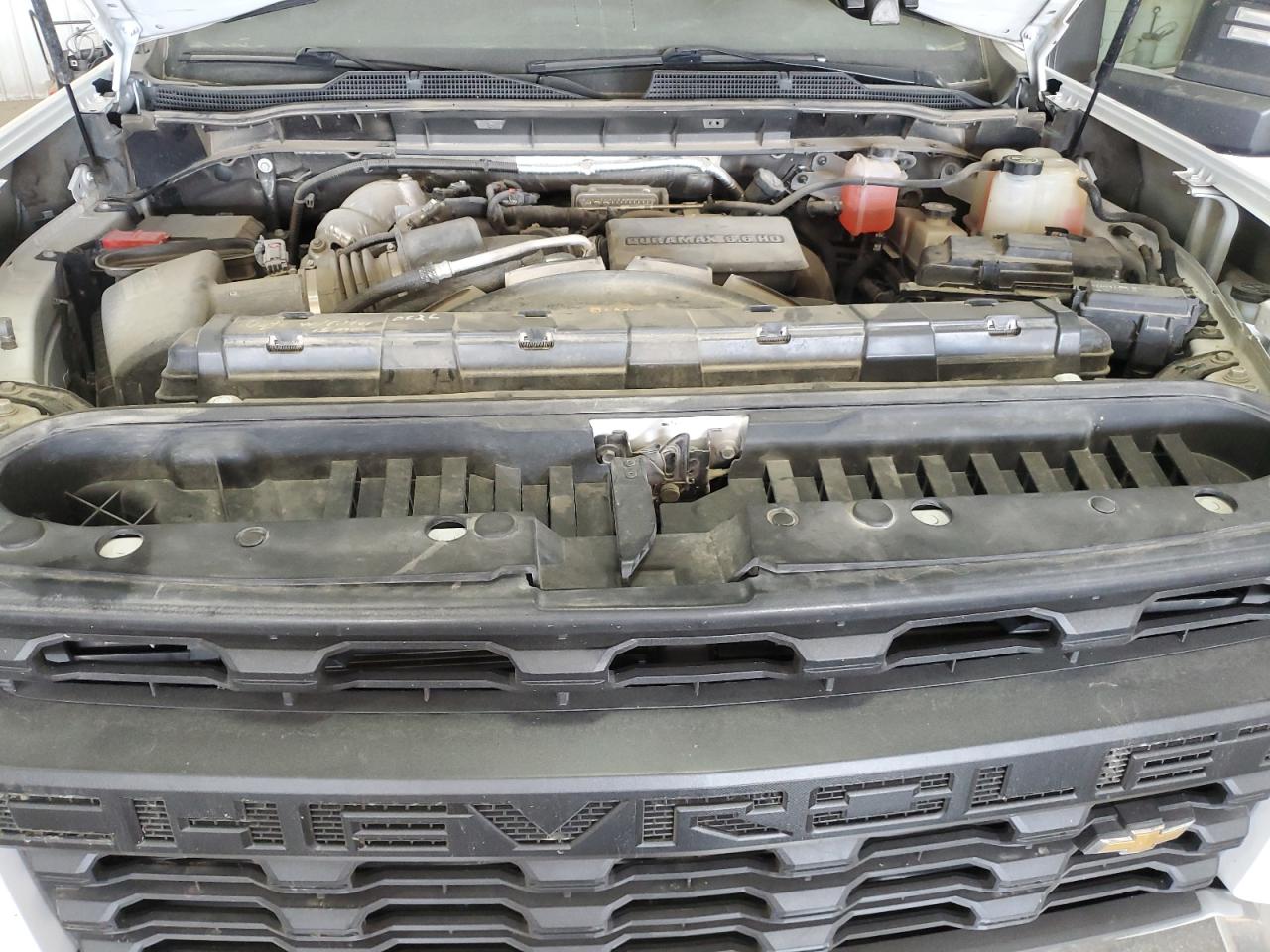 2021 Chevrolet Silverado - Image 11