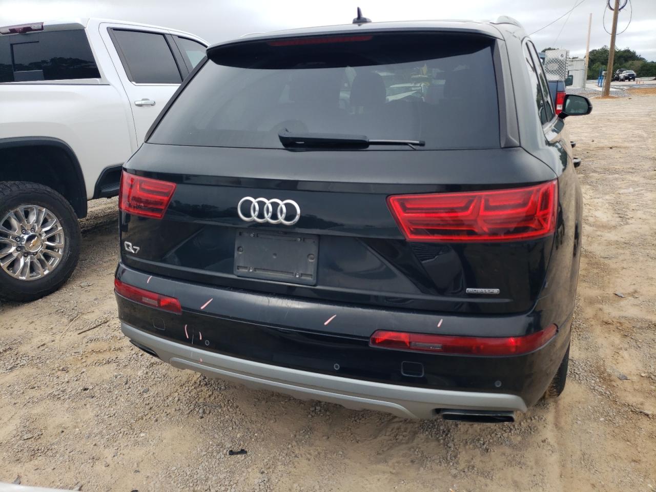 WA1LHAF78HD059411 2017 Audi Q7 Premium Plus