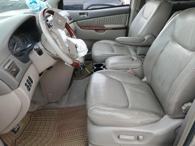 2004 TOYOTA SIENNA XLE